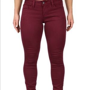 Fran Denim maroon skinny jeans. Only worn once.